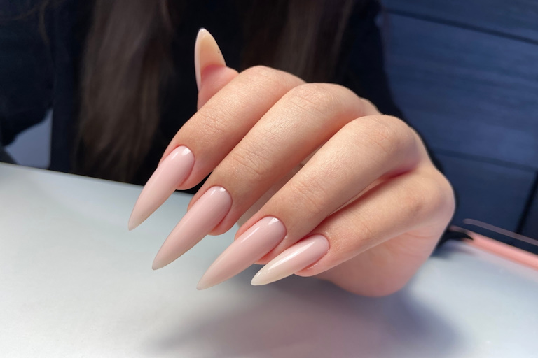 Stiletto Nails: The Ultimate Guide to the Edgy Manicure